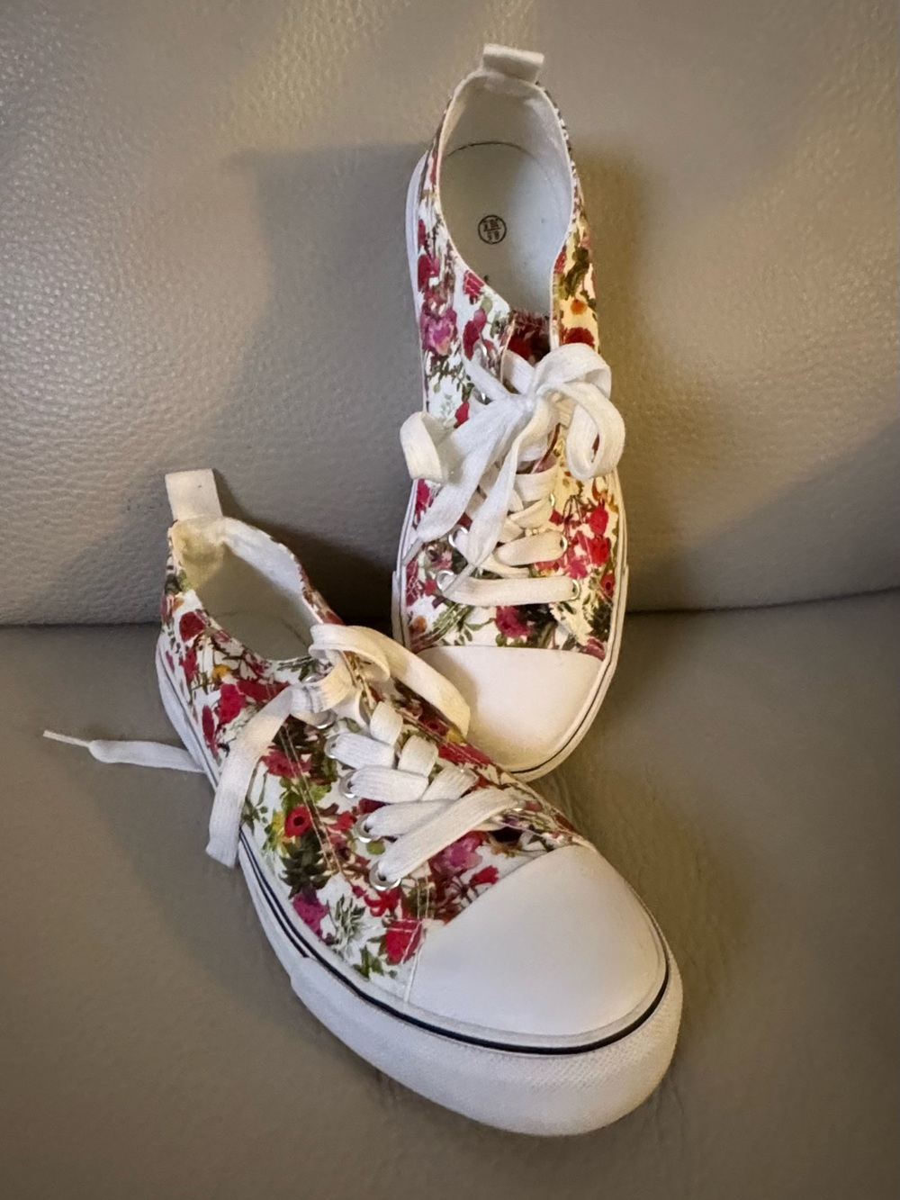 Floral Canvas Lace-Up Sneakers for Women - White Pink Floral